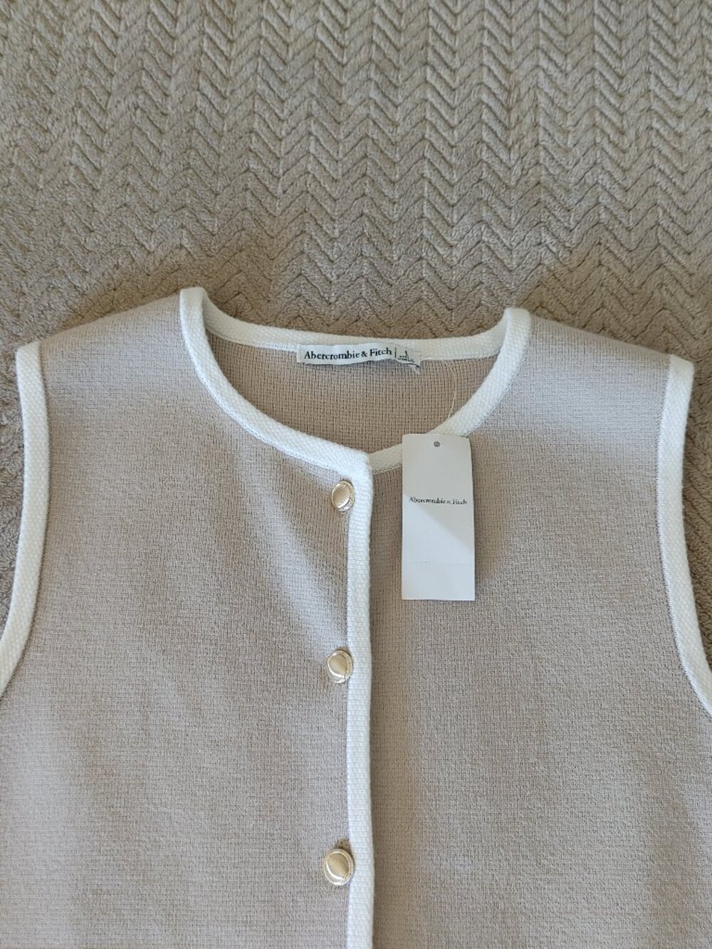 Women's Abercrombie & Fitch Sweater Vest Size: L - Picture 4 of 11